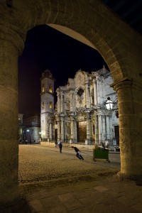 Arch and Cathedral, Arco y catedral